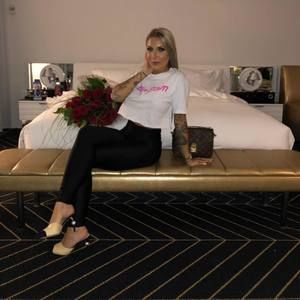 Meet your Posher, Marie